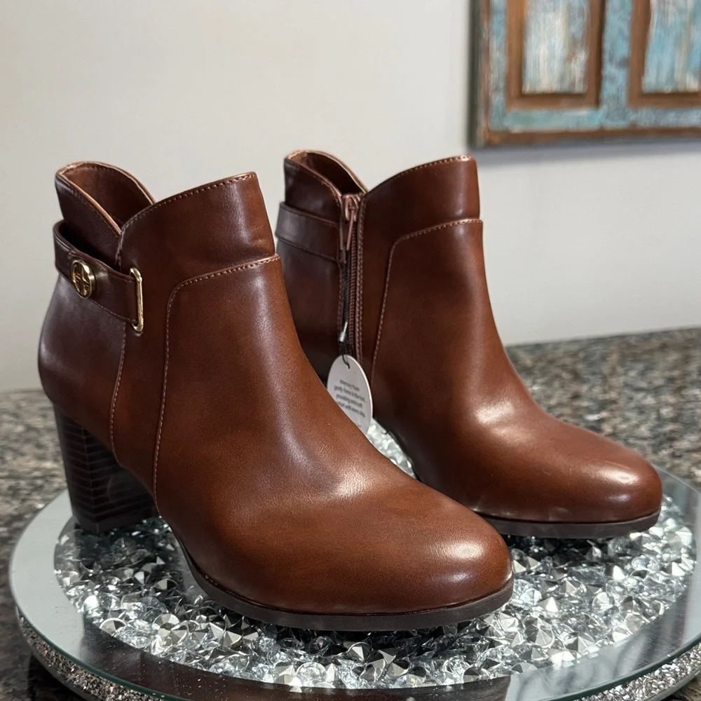 Giani Bernini Rich Brown Ankle Boots NWT 8.5
